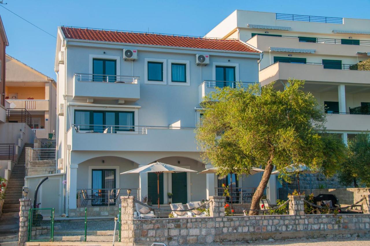 Beach Apartments Tivat Exterior photo